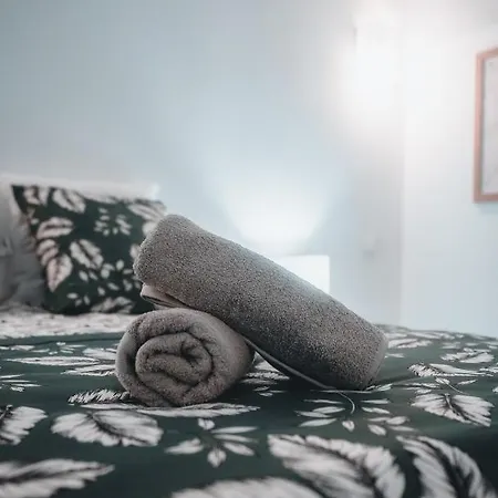 Neuf Et Moderne Dans Le Centre Apartment